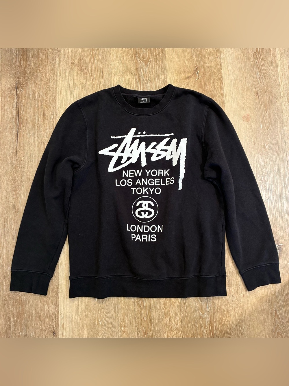 Stüssy World Tour Crewneck Sweatshirt Pullover Black White Screen-Printed Size M